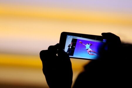 Sulap Smartphone Lama Anda Menjadi Kamera Keamanan Canggih: Panduan Lengkap