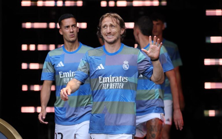 Luka Modric Gabung AC Milan dengan Gaji Menarik, Ambisi Piala Dunia 2026 Jadi Pemicu