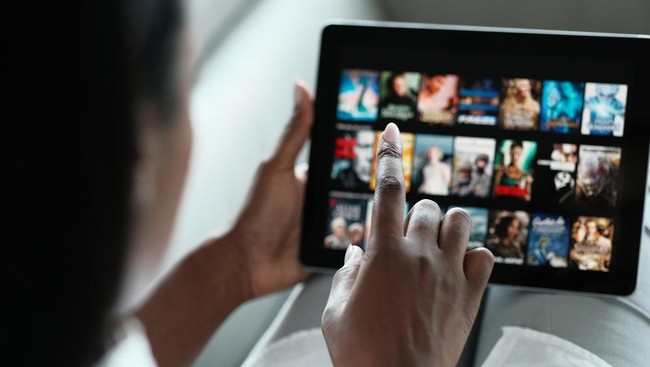 Ancaman di Balik Gratisan: Risiko dari Situs Streaming Ilegal