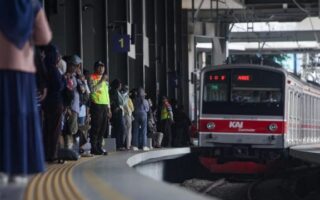 Operasional KRL Rangkasbitung Kembali Normal Usai Sempat Terganggu Aksi Massa