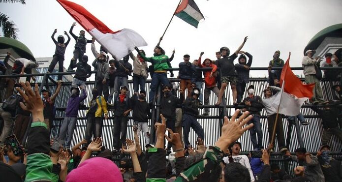 Dampak Aksi Massa di Jakarta: Kadin DKI Jakarta Soroti Ancaman Terhadap Perekonomian