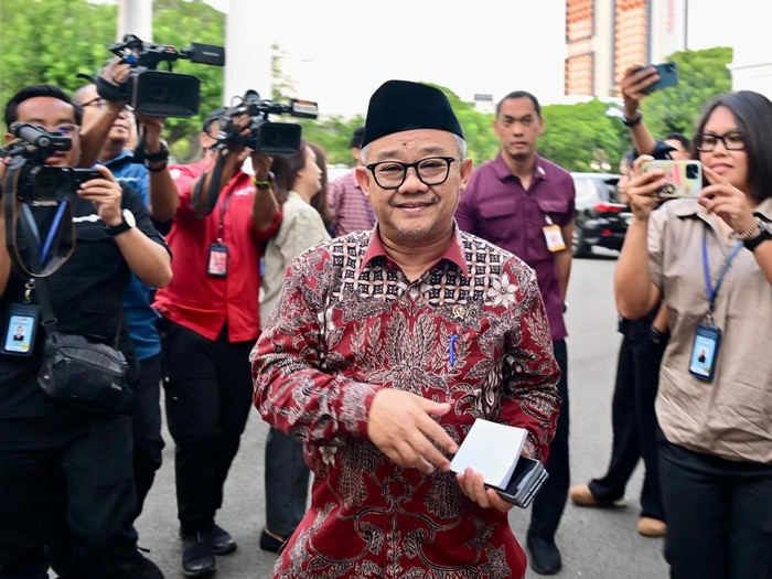 Belajar dari Rumah untuk Sekolah Dekat Demo, Mendikdasmen Ambil Tindakan Cepat