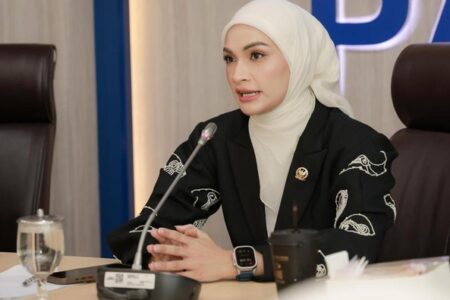 Fraksi PAN DPR RI Minta Penghentian Gaji Eko Patrio dan Uya Kuya yang Dinonaktifkan