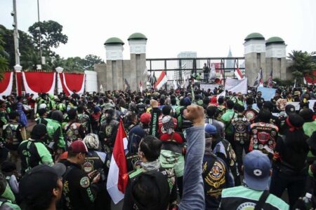 Demonstrasi Ojek Online di DPR dan Kemenhub: Tuntutan dan Dampak Lalu Lintas