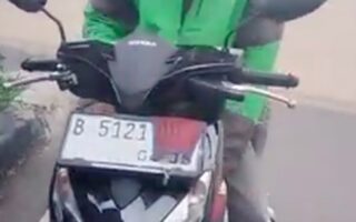 Jangan Main-Main! Tutup Pelat Nomor Demi Hindari ETLE? Polisi Siapkan Sanksi Tegas!