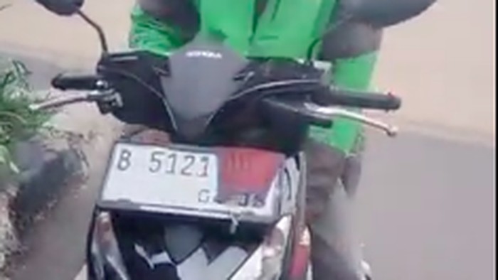 Jangan Main-Main! Tutup Pelat Nomor Demi Hindari ETLE? Polisi Siapkan Sanksi Tegas!