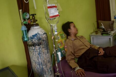 BPJS Kesehatan Tanggung Biaya Keracunan MBG, Kecuali Dinyatakan KLB