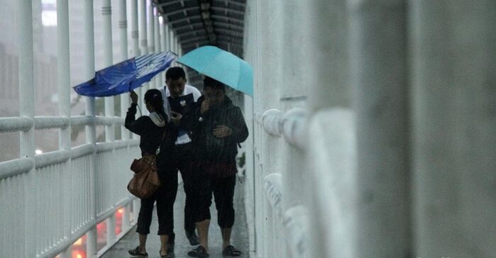 Siaga Cuaca Ekstrem: Indonesia di Tengah Masa Pancaroba, BMKG Tetapkan Daerah Paling Rawan Bencana Hidrometeorologi