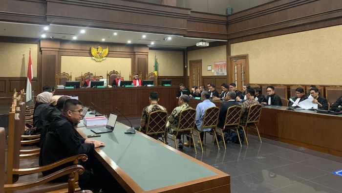 Mafia Peradilan Kasus Migor: Eks Ketua PN Jaksel Dituntut 15 Tahun, Tiga Hakim Pemvonis Lepas Dipidana 12 Tahun