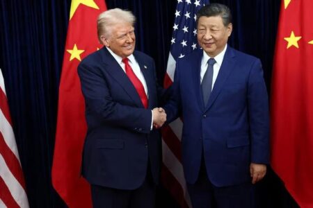 Terobosan Dagang AS-China: Trump Pangkas Tarif, Xi Jamin Fentanyl dan Kedelai