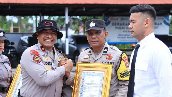 Polda Riau Anugerahkan Penghargaan atas Pengungkapan 19 Kg Sabu di Inhil