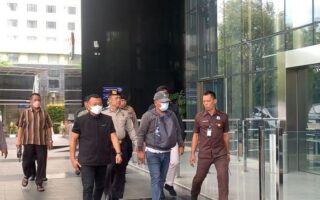 Bupati Ponorogo Sugiri Sancoko Tiba di Gedung KPK, Terkait Dugaan Korupsi Promosi Jabatan