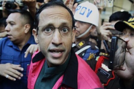 Skandal Pengadaan Chromebook: Dakwaan Jaksa Ungkap Lima Peran Kunci Nadiem Makarim dan Kerugian Negara Rp 2,1 Triliun