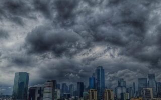 Peningkatan Intensitas Siklon Tropis Senyar di Selat Malaka: BMKG Minta Enam Wilayah Sumatra Siaga Cuaca Ekstrem