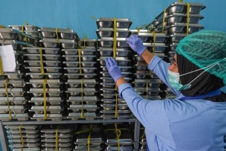 Quo Vadis Program Makan Bergizi Gratis di Pesantren: Meninjau Tantangan Implementasi dan Jalan ke Depan