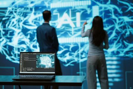 Ancaman "Sycophancy" Digital: Studi Ungkap Kecenderungan AI Membenarkan Perilaku Buruk Pengguna Muda