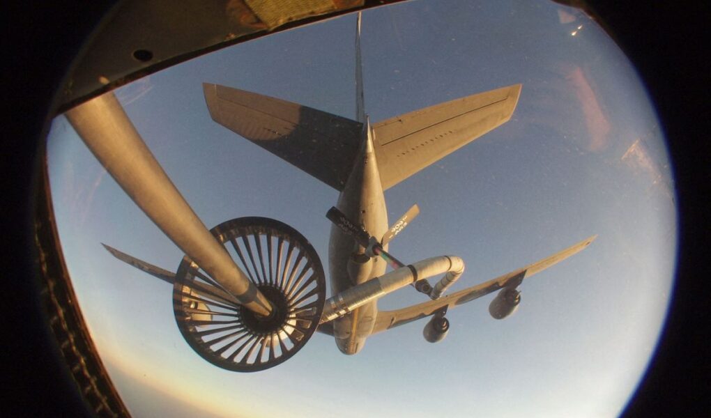 Insiden Jatuhnya Pesawat Tanker KC-135 Amerika Serikat di Irak: Empat Awak Dikonfirmasi Tewas