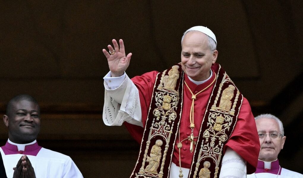 Paus Leo XIV: Dekonstruksi Kepemimpinan Moral di Era Pos-Kebenaran