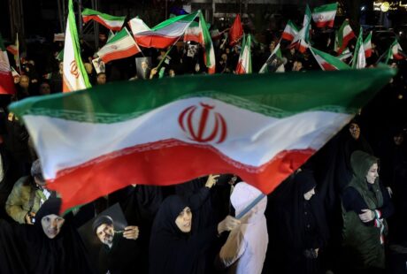 Fenomena "Super Iran": Dekonstruksi Narasi Kemenangan Cepat dalam Perang Teluk 2026