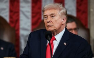 Ketegangan Pasca-Gencatan Senjata: Donald Trump Kecam Kebijakan Tarif Tol Iran di Selat Hormuz